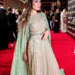 Saba Mubarak Instagram - مبروك للمملكة العربية السعودية انطلاق مهرجان البحر الاحمر السينمائي ، مبسوطين و فخورين ❤️🍀. From the opening of @redseafilm ❤️ styled by @yasmineeissa dress @georgeshobeika jewelry @yataghanjewellery pic @ammarparis Makeup and hair @salon_mermaid Jeddah, Saudi Arabia