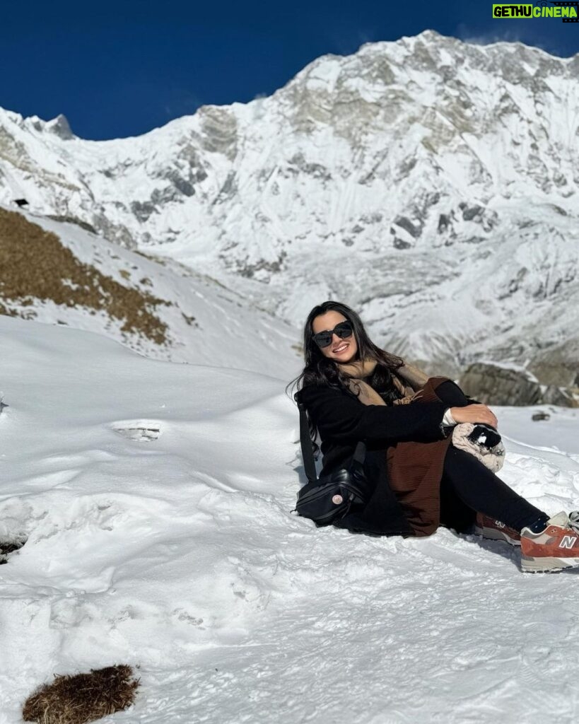 Sabila Nur Instagram - 🥶❤ Annapurna Base Camp (ABC)