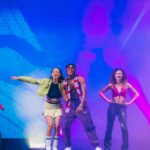 Sabina Hidalgo Instagram - forever united tour 🖤 gracias Brasil y Portugal por las noches tan mágicas que vivimos. jamás pensé estar de vuelta en los escenarios tan pronto y me hizo muy feliz hacerlo, ahora junto con mi Enzo.
