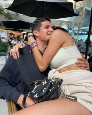 Sabina Hidalgo Instagram - feliz cumple al hombre de mi vida. 
te amo tepita <3