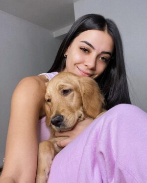 Sabina Hidalgo Instagram - bebé dinosauria