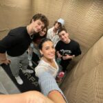 Sabina Hidalgo Instagram - LA dump 1. car selfies >>> 2. cute hotel lobby 3. Enzo conociendo target 4. USA, Australia, Canadá, España y Mexico en un elevador 5. Santa Monica my love (foto creds para mi mamá) 6. yes or nah 7. Enzo vs. wua wua Los Angeles, California