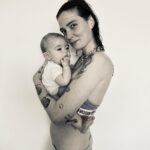 Sabrina Cereseto Instagram - Avrei voluto postarla con un’altra didascalia certo, ma la vita è fatta anche di questo. Finisce qui il nostro secondo mese insieme. Se ce la sentiremo proveremo a ricercarti più in lá, tanto tu sai dove abitiamo. Ora ci dedichiamo a tuo fratello che è piccolo e ha tanto bisogno di noi. Dopo l’intervento vorrei chiudere in un cassetto questo ricordo, se potete aiutatemi a farlo. Quando ci vediamo non chiedetemi come sto e parlatemi solo di cose belle e di quanto siate felici nella vostra vita. ⭐️🌈