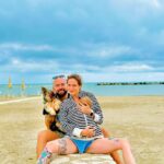 Sabrina Cereseto Instagram - 2020 vs 2023, stessa spiaggia stesso mare famiglia allargata ❤️ Scorri a destra per vederle tutte 🥰