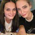 Sabrina Cereseto Instagram - Auguri alla mia sorella preferita! Questa è la sua faccia di quando le avevo detto che sarebbe diventata zia, quella dopo invece quando le ho detto che Dante non salirà mai su un cavallo 😂😂❤️