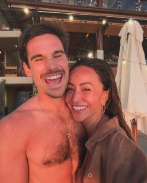 Sabrina Sato Instagram - As 5:43h da manhã e a gente já ouvia e desejava Pura Vida.
 Pura vida na Costa Rica é ter a consciência que a vida é o que fazemos dela, além de apreciar as coisas mais simples, com felicidade e otimismo. Obrigada Nicolas meu ❤️.
