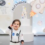 Sabrina Seara Instagram - La última foto lo es todo ❤️ Entre cohetes 🚀 y planetas 🪐 celebramos la primera vuelta al sol del más chiquito de la casa . Prepárense para el spam porque todas las fotos están soñadas @habiaunavezunafoto_ Marina Kids