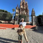 Sabrina Seara Instagram - Que fue lo más bonito de tu julio ? Y así se nos fue julio en unas vacaciones familiares más que merecidas 🐬🪸🤿🌴🛟 🐚☀️🍸🩴🌮💦🥑 Mexico lindo y querido nos vemos pronto 🇲🇽 #summer2023 #noseaslocachica #mexico