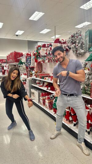 Sabrina Seara Instagram - Menciona a quien se lo harías ? 

Hombres aquí la técnica para controlar a sus mujeres en el shopping 🛒 la economía de este hogar ha mejorado!

#noseaslocachica #bromasenpareja