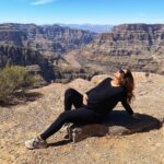 Sabrina Seara Instagram - Sin locura no hay FELICIDAD! Cuantas ganas tenia de conocer el #grandcanyon un ✔️en mi lista de #goals❤️ Cuéntame que lugares tienes en tu lista de deseos ✏️🗒 ? Vean El último video 🙈 #grandcanyon #vegasstrip #monatreunion2022 #vivalasvegas #momtobe #pregnancygoals #preggo Las Vegas, Nevada