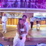 Sabrina Seara Instagram - Están claros que creamos un príncipe 👶🏻🚢🤍 🔁 D E S L I Z A Y así comenzó esta historia, en el crucero nada más y nada menos que de Disney un lugar donde definitivamente los sueños se hacen realidad …. Foto 4 - Gracias chaperon 🤪 Que nombre de un personaje de DISNEY le pondrías a un 👶🏻? #noseaslocachica #pregnant #pregnancyannoucement #pregnancy #embarazada #disneycruise #momtobe Disney Dream