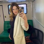 Sabrina Seara Instagram - Desliza ➡️🤭 Como actriz me ha tocado Interpretar varias veces a una embarazada Pero primera vez estando embarazada me toca interpretar a una que no lo está 🙈 Y vaya que si ha sido todo un reto …. Ya pronto les contaré de que se trata 🎬 No es por nada pero las mujeres somos una cosa muy INCREÍBLE ✨✨ #noseaslocachica Televisa San Ángel