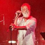 Safa Kabir Instagram - An evening to remember My childhood favorite @officialluckyali Glad to see you sir in our country Bangladesh Thanks for coming and playing our favorite songs! #luckyali #luckyalisongs #luckyaliconcert #luckyalilive #luckyalifans