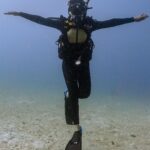 Safa Kabir Instagram - There is so much to see under the Sea. I really wanted to do it for a very long time. Finally it happened nicely and smoothly and I loved every bit of it. Thank you @blackturtledive For making one of my dreams come true. A lot of places need to be discovered, this time it was 12 meter in Tanote bay Thailand.