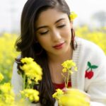 Safa Kabir Instagram - When nobody else celebrates you, learn to celebrate yourself. When nobody else compliments you, then compliment yourself. It’s not up to other people to keep you encouraged. It’s up to you. Encouragement should come from the inside.