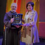 Sahar Al Sayegh Instagram - تكريم المركز الكاثوليكي للسينما🌹🌹 …شكرًا جزيلًا الأب بطرس دانيال