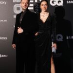 Salih Bademci Instagram - Bu güzel fotoğraflara ve fotoğraflardaki bu güzel şeylere... Sanatlarınızı taşımak ayrı ayrı bir zevkti. 🙏 #moty @gqturkiye Fotoğraf @kayrasercan (2. Ve sonrası) Takım @prada Kolye @sevanbicakcijewellery Saat ve Bileklik @cartier Saç @mustafa_akguul Makyaj @burkhu Istanbul, Turkey