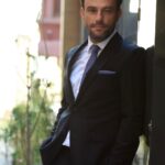 Salih Bademci Instagram - Tanıştırayım... Bu Mehmet. #KIRMIZIODA Bu Akşam Saat 20:00'de @tv8 'de 📷:@aydancinar👏👏 (Let me introduce... This is Mehmet)
