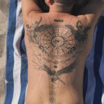 Salvatore Cinquegrana Instagram - non so se Miami mi sta convincendo come città… ma prendere il sole e fare il bagno in pieno inverno per me è un grande sì 🌞