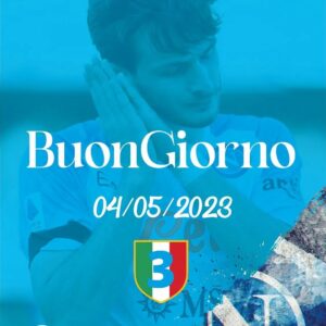 Salvatore Esposito Instagram - Buongiorno !!! Siamo davvero CAMPIONI ? Avete dormito ? Come avete festeggiato ?  #ForzaNapoliSempre

Credit : @maledizioni