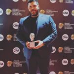 Salvatore Esposito Instagram - È stato per me un grande onore ricevere "La Chioma di Berenice " , un premio cinematografico italiano assegnato agli artigiani ed artisti attivi nel mondo del cinema e della TV ,creato e promosso da CNA (Confederazione Nazionale dell'Artigianato e delle Piccola e Media Impresa). Grazie a tutti quelli che hanno sempre creduto in me e che cercherò di non deludere mai ❤️ Roma Cinecitta