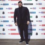 Salvatore Esposito Instagram - Durante gli upfront di @skyitalia ho avuto il piacere di presentare #Rosanero ,una fiaba dark molto ma molto divertente !!! Vi aspetto il 25 al @giffoni_experience 😎 Total look: @zegnaofficial Watch : @omega Press : @upgradeartist Agency : @tt_agencysrl Rome, Italy