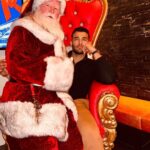 Sam Asghari Instagram - My first photo with Santa 🎅🏽