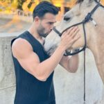 Sam Asghari Instagram - gracias mallorca españa 🇪🇸🏰🐴