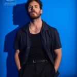 Sam Claflin Instagram - “I remember in that moment when we were all sat together, I was like ‘This is a very special group of people’… It was like a family, and I feel very fortunate.” — @mrsamclaflin at @sxsw 📸: @gregnoire