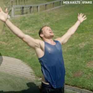 Sam Heughan Instagram - Raise your hand if you fancy an adventure down-under?!🙌🇳🇿 
@meninkiltsstarz 

Now playing on @starz
