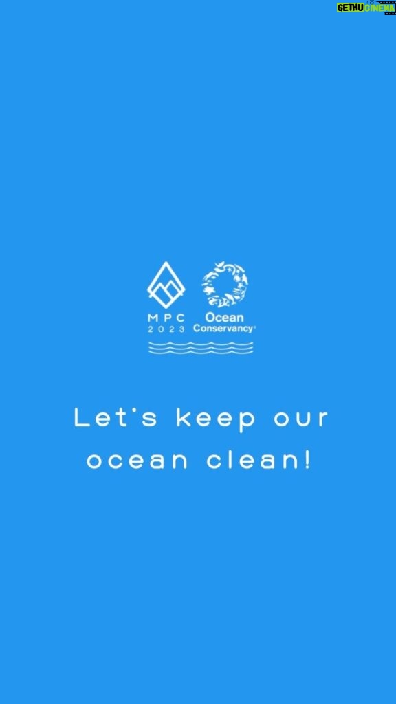 Sam Heughan Instagram - I’m so proud of this community!!! Peakers all around the globe joined the #OCChallenge and have been collecting trash in their environment, reducing their waste, and using reusable bottles all month long! Let’s continue to save our Ocean and keep PEAKING! 💙💙💙💙💙💙💙💙💙💙💙💙💙💙💙💙💙 @mypeakchallenge @oceanconservancy . . . #SeaChange #Peakers #OceanConservancy #MyPeakChallenge #MPC2023 #MPC #SamHeughan