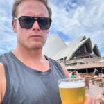 Sam Heughan Instagram - Australia you legend! 🇦🇺❤️ (Lucky to experience this amazing country and some terrific people!) - love you @jaydegee 😘