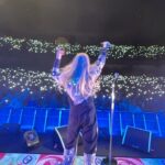 Sam Ryder Instagram - WE DID IT! SOLD OUT HAMMERSMITH APOLLO! Time slowed down and I’m still caught in its blur. Love you all, thank you tons 💛
