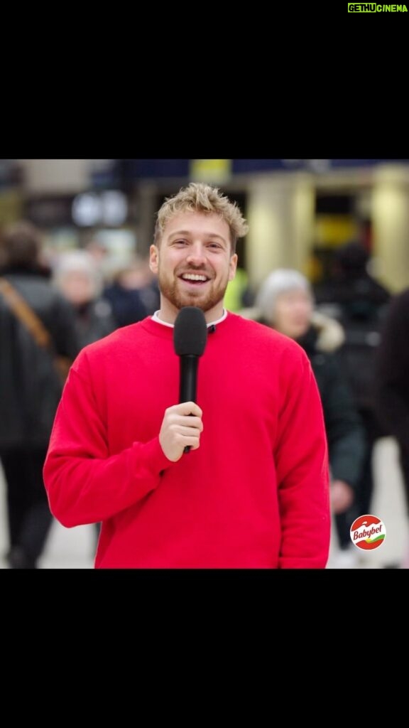 Sam Thompson Instagram - #Ad Having a giggle is so important to me and it seems the nation agrees which is why I’ve been sharing giggles with @babybel.uk to celebrate their 25-year partnership with @comicrelief 🔴. Whether you’re a cackler, bellower or chuckler, you can get involved with the limited edition Babybel Giggle packs, with each donating 5p to Comic Relief. I’m a chuckler, for sure – what are you?😂