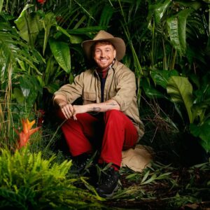 Sam Thompson Instagram - ✨The rumours were true ✨ I'm thrilled to announce that I'll be joining the adventure of a lifetime on #ImACeleb 🐍🕷️Tune into @itv every night from Sunday 19th November to see how I get on… wish me luck! 😱🇦🇺