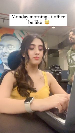Sameeksha Sud Instagram - Meeting sharp at 10am… 😂 

#relatable #comedy