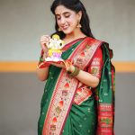 Sameeksha Sud Instagram – Happy Ganesh Chaturthi.. ❤️ 

#ganeshchaturthi #pictureoftheday 

Saree @karagiri_ethnic
Necklace @adwitiyacollection
Bangles @shagnaofficial 
Styling @rimadidthat