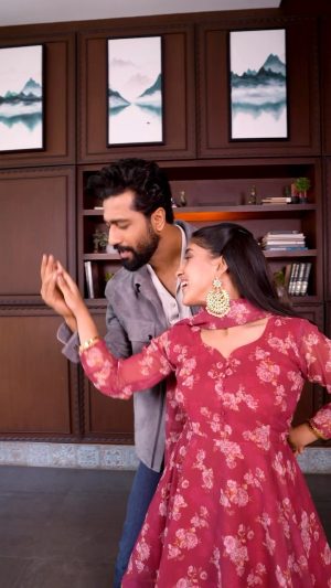 Sameeksha Sud Instagram - Am i dreaming… ❤️ @vickykaushal09 

#TereVaaste #ZaraHatkeZaraBachke

@vickykaushal09 @saraalikhan95 @ruelhiphop @sachinjigar @varun_wave @iamshadabfaridi @officialaltamashfaridi @amitabhbhattacharyaofficial