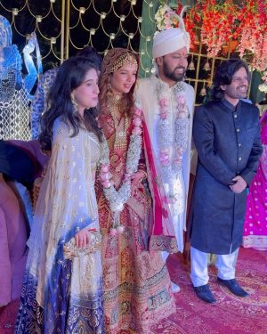 Sameeksha Sud Instagram - Congratulations @neha.pandey_02 ❤️ 

#indianwedding #nehulkishadi 

My outfit @pallavijaipur 
Lucky outfit @azorafashions