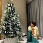 Samuel Instagram - Who wants to spend christmas with me?