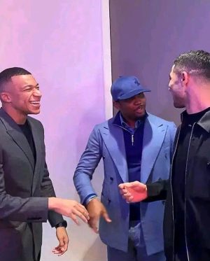 Samuel Eto'o Thumbnail - 110.3K Likes - Most Liked Instagram Photos