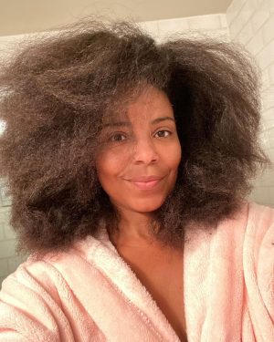Sanaa Lathan Instagram - Good morning. 3 years after shaving it off. Protective styles, braids and almost no heat. #nappilyeverafter 💇🏾‍♀️❤️