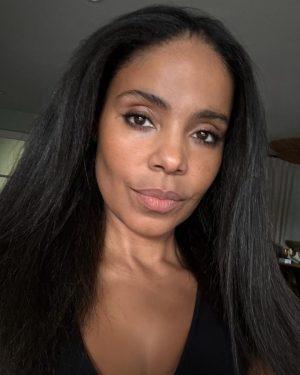 Sanaa Lathan Instagram - Blessings on WE 💋🖤