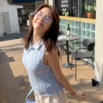 Sananthachat Thanapatpisal Instagram - เพื่อนใครเป็นบ้าง! แต่งธีมเดียวกัน แต่เหมือนไม่ได้นัดกันมา ! 🤣 #ติดฝนรีวิว