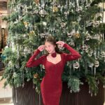 Sananthachat Thanapatpisal Instagram - ☃️🎄💖 น่ารักใสๆแบบวอดก้า ฮ๊าาาาา 🫢