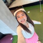 Sananthachat Thanapatpisal Instagram - ปรับวงใหม่ไฉไลกว่าเดิมมมมม หนทางแห่งความสำเร็จอยู่ไม่ไกลล แต่อยู่ไหนยังไม่รู้วววว 🤣 หยอกๆ ตอนนี้ตีไกลขึ้นแล้วค่าาา แต่สกอร์นี่ฝนกำลังพยายามเบรก 100 อยู่ค่า 🥹 ฝากความหวังไว้ที่โปรอ๊อบเนี่ยแหละค่ะ 😍💪🏻 #ฝากวงไว้กับโปรอ๊อบ