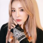 Sandara Park Instagram - 대기실 비하인드 컷들 🖤