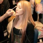 Sandara Park Instagram - 대기실 비하인드 컷들 🖤