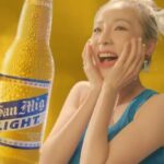Sandara Park Instagram - Finally~!!! 😍🍻 SANdara & SANmig light 💘 Bagay na bagay diba?! Shot puno~!!! 🎉🎉🎉 #SandaraForSanMigLight #산다라박 #산미구엘 맥주는 산미구엘이지~!!! 😋🍺