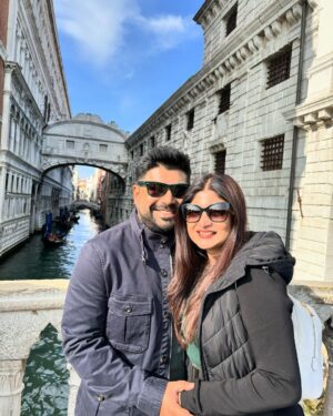 Sandipta Sen Instagram - Precious❤️
#chamonixmontblanc #pisatower #cinqueterre #venice #vald’Orcia #pienza #montepulciano